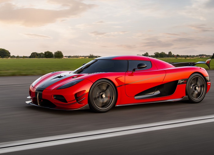 Шведский гиперкар Koenigsegg Gemera 