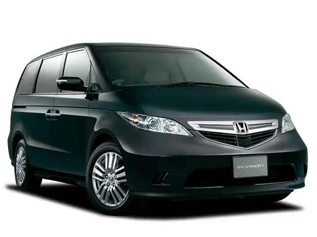 Минивэн 7 мест класса компактвэн Honda Step Wagon Spada кузов 