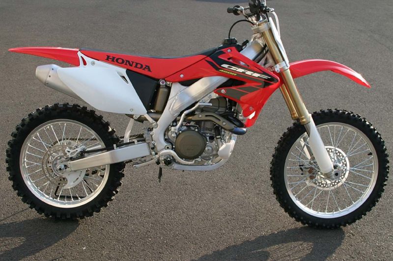 Обзор Honda CRF450R 2021 в Сравнении с 2020