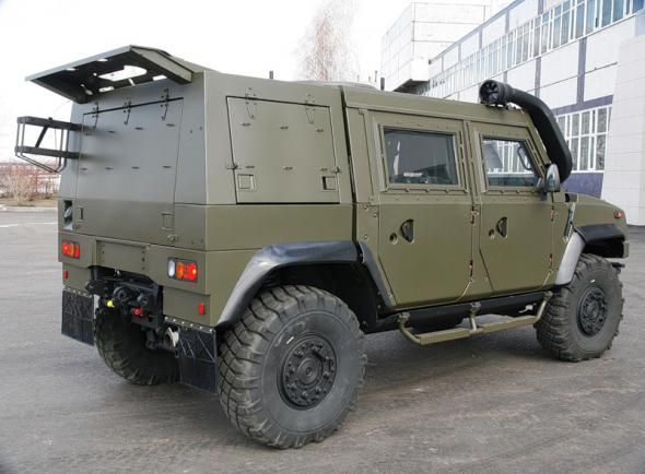 Итальянский бронированный автомобиль Iveco LMV M65 Lynx «Рысь 