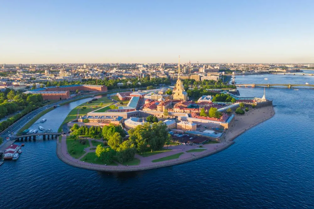 Петропавловская крепость в Санкт-Петербурге