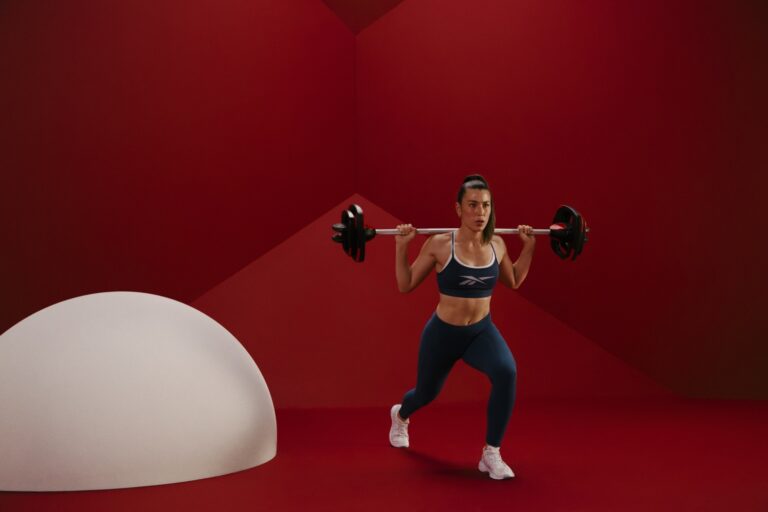 Body Pump – это групповая тренировочная программа со штангой 