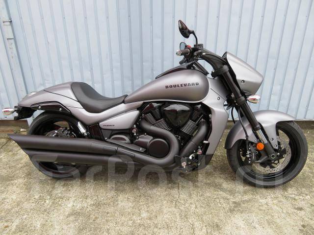 Нанять Suzuki Boulevard M109 Motorcycle 