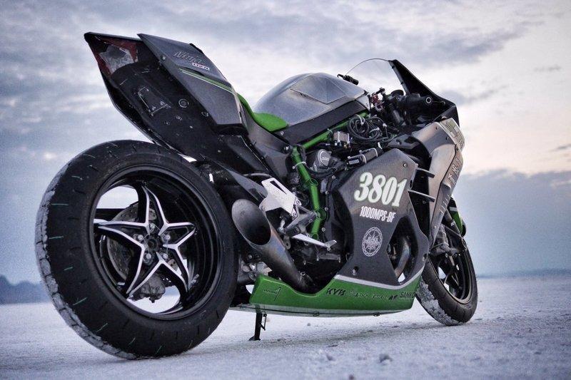 Первые тесты Kawasaki Ninja H2R