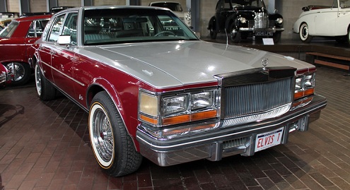 Розовый Cadillac Fleetwood 60 Special и другие 