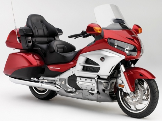 Мотоцикл Gold Wing Tour DCT 2021 цена, отзывы, характеристики 