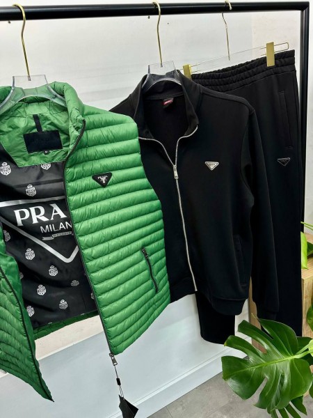 Спортивный костюм в стиле prada — цена 2600 грн в каталоге 