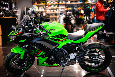 Kawasaki Ninja 1000SX 2025