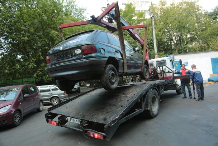 Сегодня из Москвы будут вывезены все брошенные автомобили 