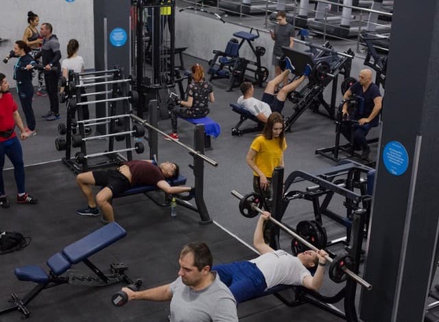 Фитнес-клуб LOMOV Gym в Ривьере 🏋