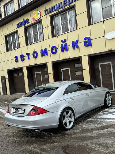 Mercedes-Benz C219 — Википедия