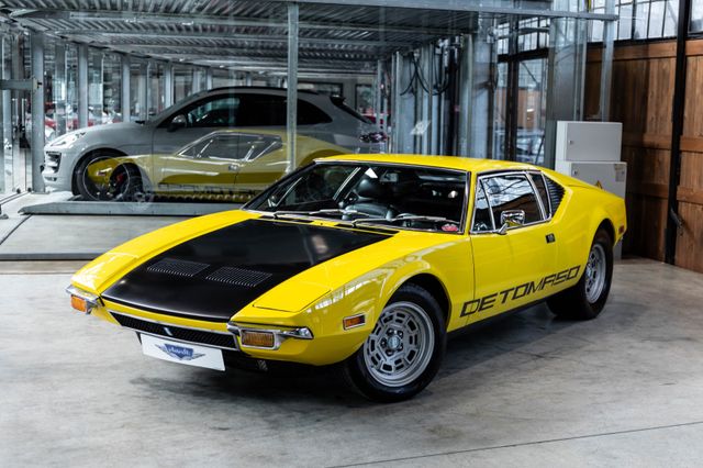 Автомобиль De Tomaso Pantera