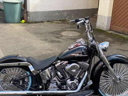 Impression rigide for Sale avec l'œuvre « Lowriders Moto 