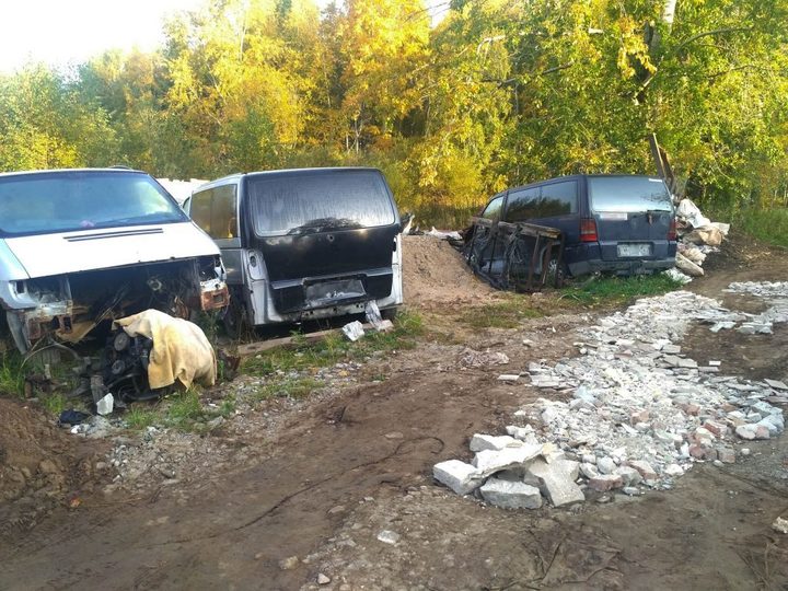 В соцсети показали кладбище автомобилей в ОРДО 