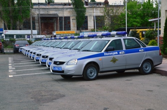 Поліцейський автомобіль — Вікіпедія